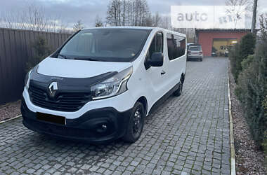 Грузопассажирский фургон Renault Trafic 2018 в Коростене