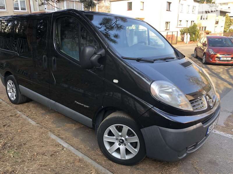 Минивэн Renault Trafic 2011 в Иршаве