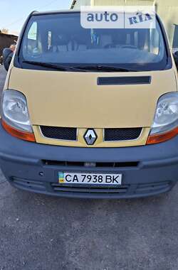 Минивэн Renault Trafic 2003 в Каневе