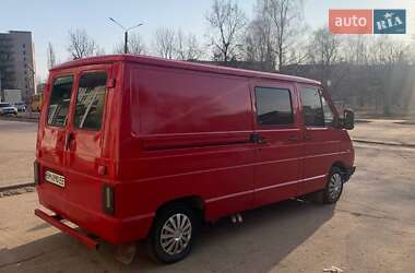 Грузовой фургон Renault Trafic 1995 в Шостке