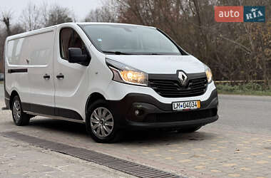 Вантажний фургон Renault Trafic 2019 в Сваляві