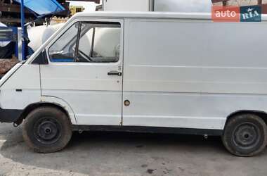 Вантажний фургон Renault Trafic 1991 в Києві