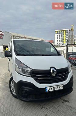 Вантажний фургон Renault Trafic 2015 в Тернополі