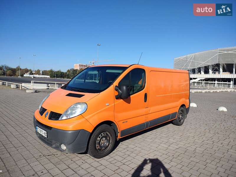 Грузовой фургон Renault Trafic 2013 в Львове