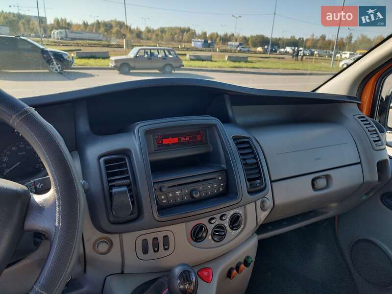 Грузовой фургон Renault Trafic 2013 в Львове