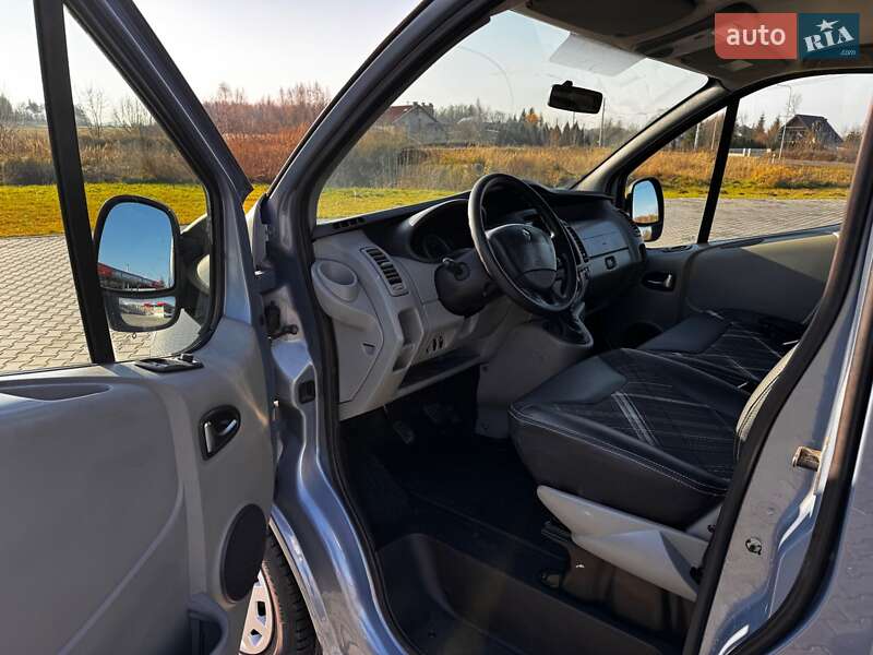 Минивэн Renault Trafic 2011 в Полтаве фото 13 Минивэн Renault Trafic 2011 в Полтаве