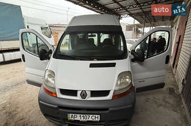 Вантажний фургон Renault Trafic 2005 в Запоріжжі