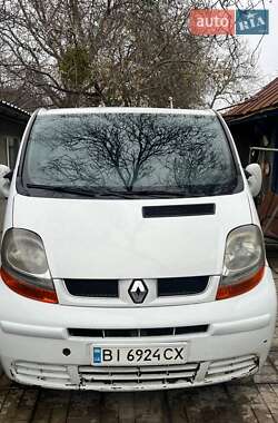 Мінівен Renault Trafic 2005 в Опішне