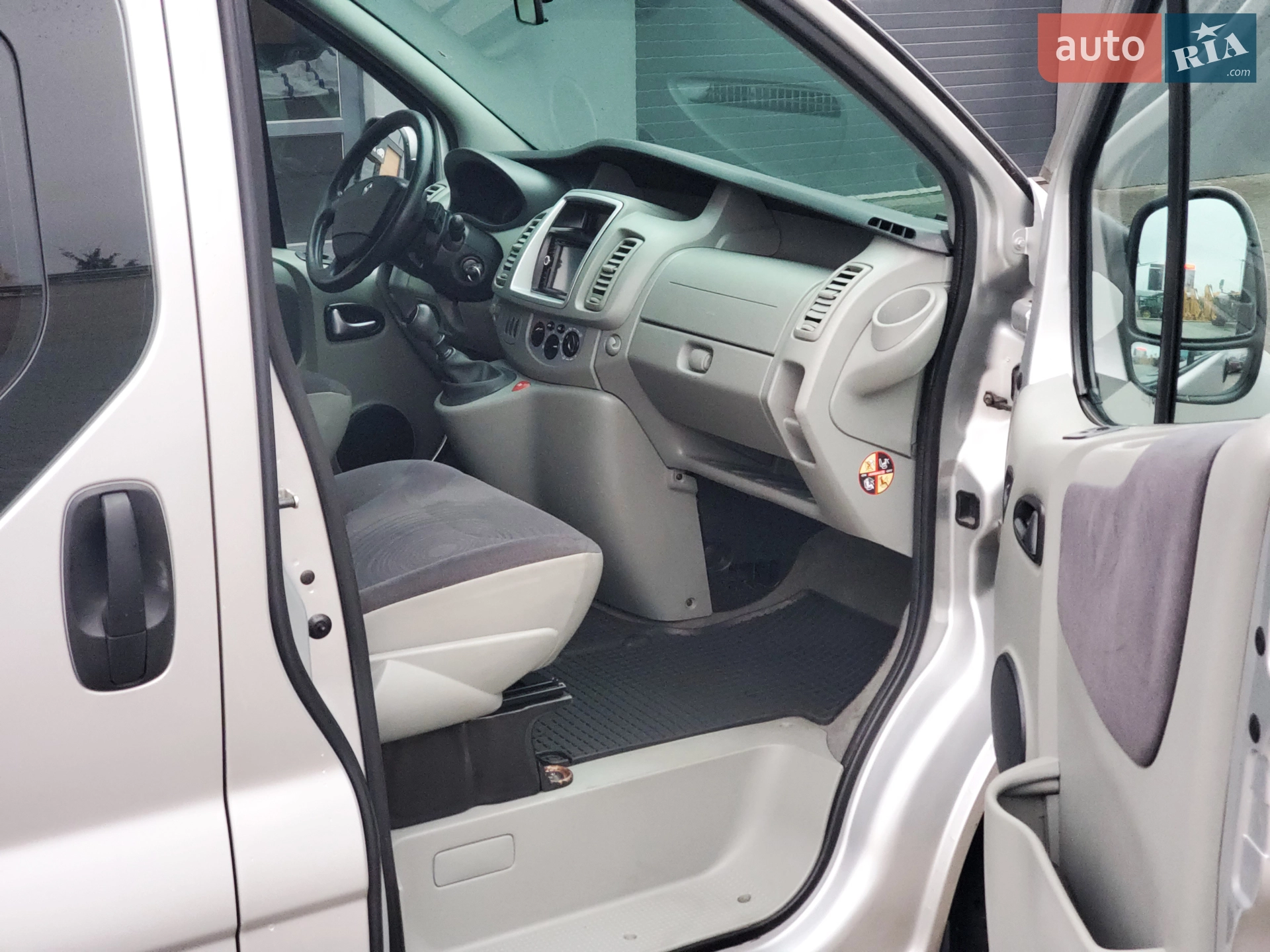 2011 Renault Trafic - мініатюра 12