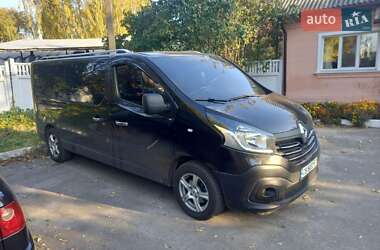 Минивэн Renault Trafic 2015 в 