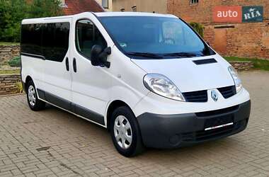 Минивэн Renault Trafic 2013 в 