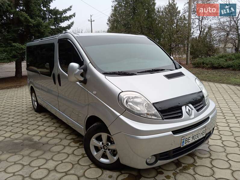 Минивэн Renault Trafic 2012 в Вознесенске