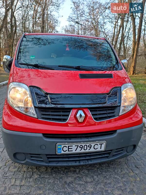 Мінівен Renault Trafic 2013 в Чернівцях