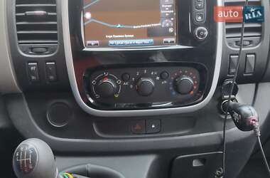 Минивэн Renault Trafic 2019 в 