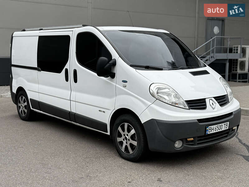 Минивэн Renault Trafic 2012 в Киеве