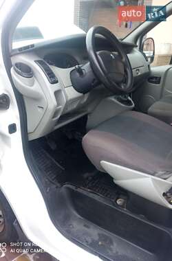 Минивэн Renault Trafic 2007 в 