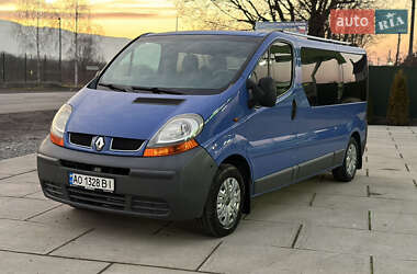 Мінівен Renault Trafic 2006 в Хусті