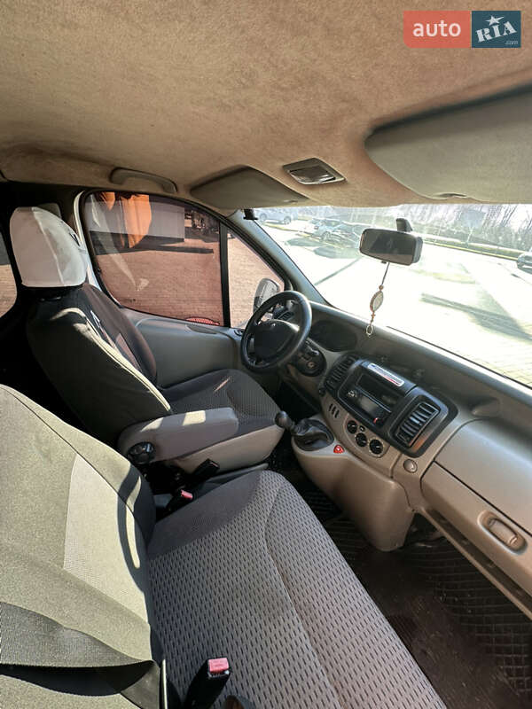 Минивэн Renault Trafic 2008 в Ивано-Франковске