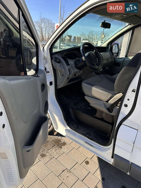 Минивэн Renault Trafic 2008 в Ивано-Франковске
