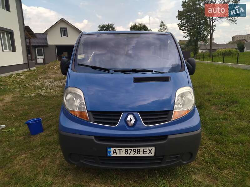 Минивэн Renault Trafic 2007 в Коломые