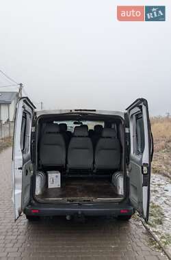 Мінівен Renault Trafic 2006 в Рівному