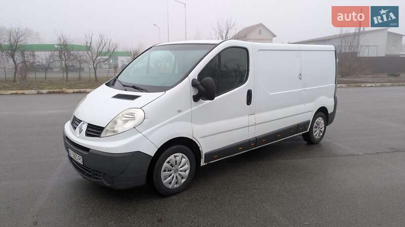 Вантажний фургон Renault Trafic 2007 в Бучі