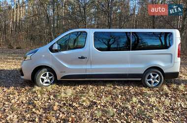 Мінівен Renault Trafic 2015 в Житомирі