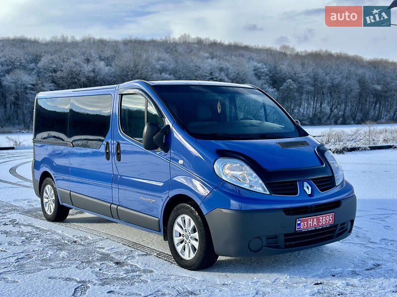 Мінівен Renault Trafic 2010 в Тернополі