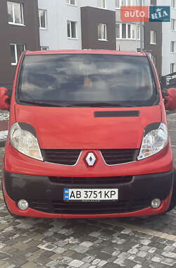 Вантажопасажирський фургон Renault Trafic 2007 в Вінниці