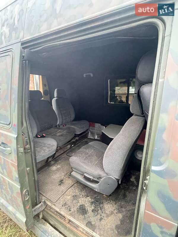 Грузопассажирский фургон Renault Trafic 1990 в Полтаве