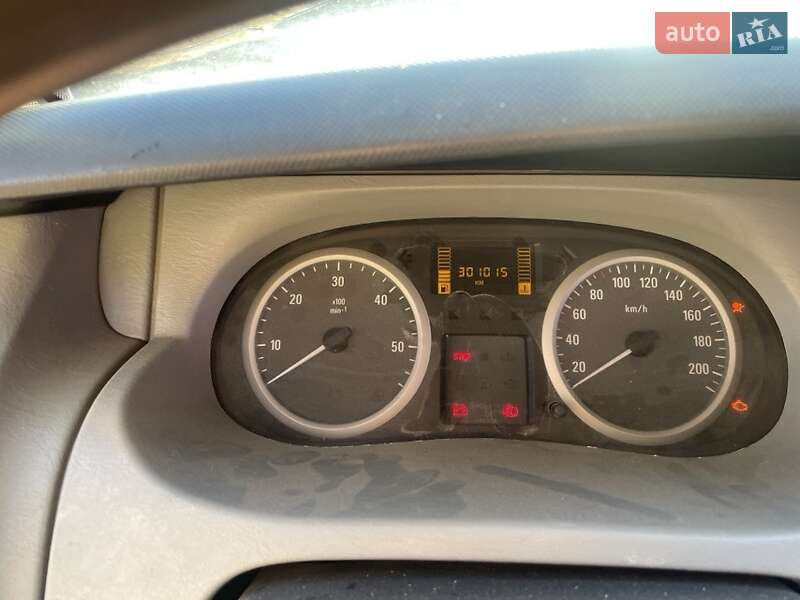 Мінівен Renault Trafic 2007 в Дніпрі