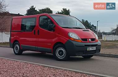 Мінівен Renault Trafic 2003 в Сарнах