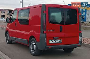 Мінівен Renault Trafic 2003 в Сарнах