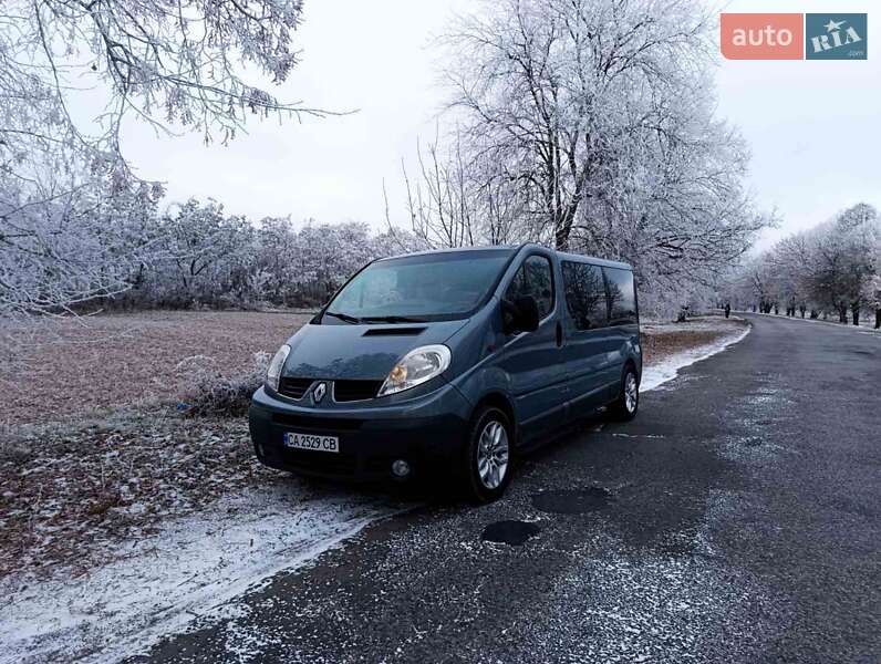 Минивэн Renault Trafic 2011 в Умани