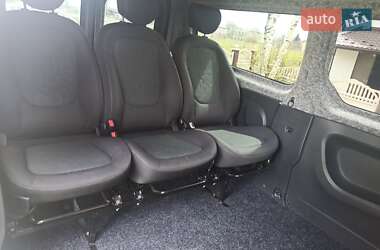 Минивэн Renault Trafic 2015 в 