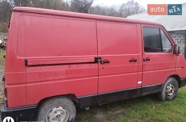 Вантажний фургон Renault Trafic 1992 в 