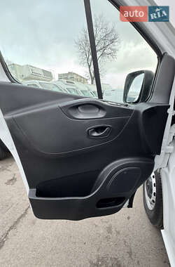 Вантажний фургон Renault Trafic 2021 в 