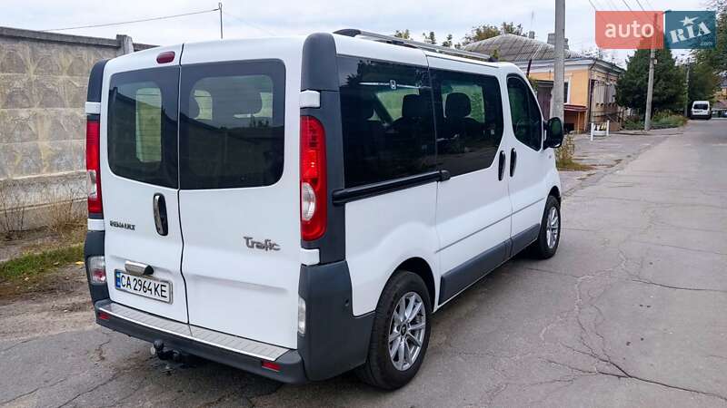 Минивэн Renault Trafic 2011 в Умани