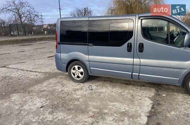 Мінівен Renault Trafic 2011 в 