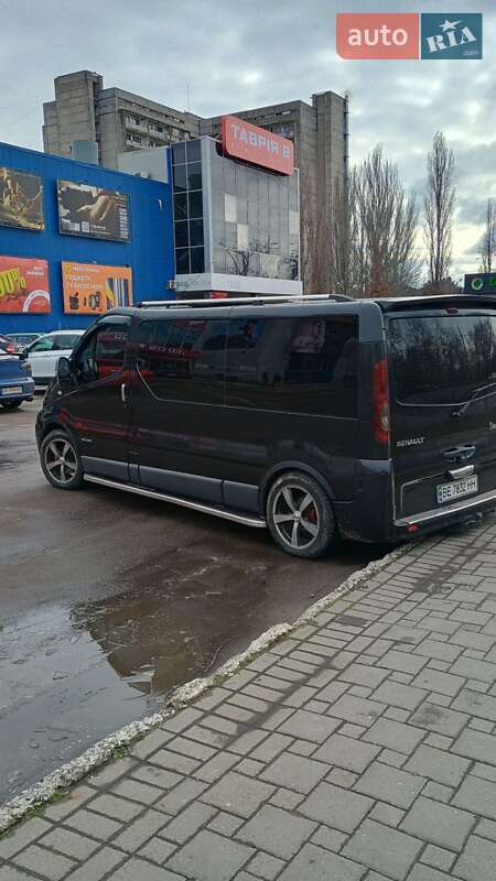 Минивэн Renault Trafic 2010 в Братском фото 5 Минивэн Renault Trafic 2010 в Братском