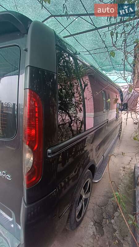 Минивэн Renault Trafic 2010 в Братском фото 11 Минивэн Renault Trafic 2010 в Братском