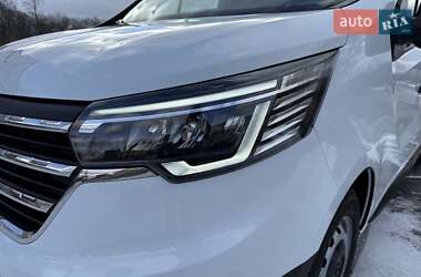 Грузовой фургон Renault Trafic 2024 в 