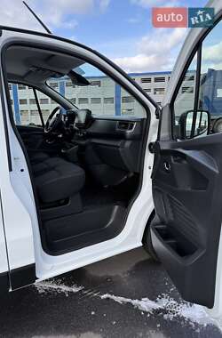 Грузовой фургон Renault Trafic 2024 в 