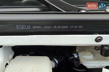 Грузовой фургон Renault Trafic 2024 в 