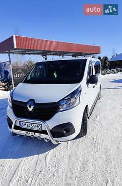 Минивэн Renault Trafic 2016 в 