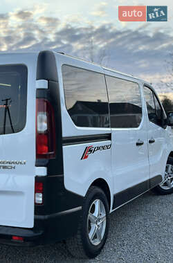 Минивэн Renault Trafic 2015 в Дубно