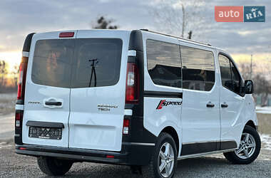 Минивэн Renault Trafic 2015 в Дубно