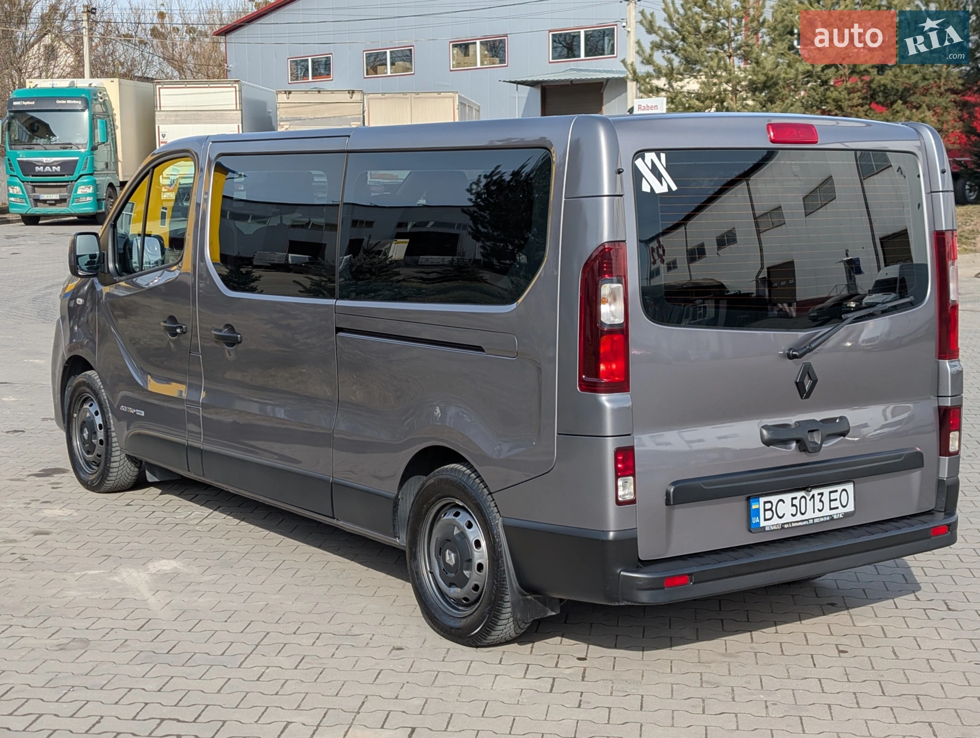 2016 Renault Trafic - мініатюра 9