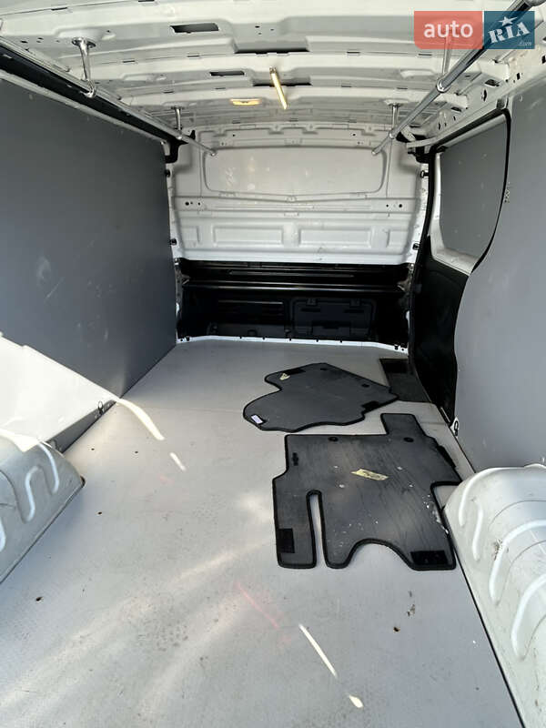 Вантажний фургон Renault Trafic 2018 в Хмельницькому