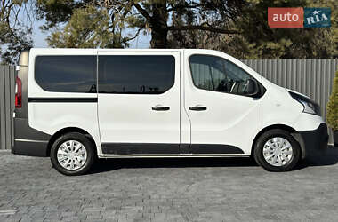 Минивэн Renault Trafic 2015 в 